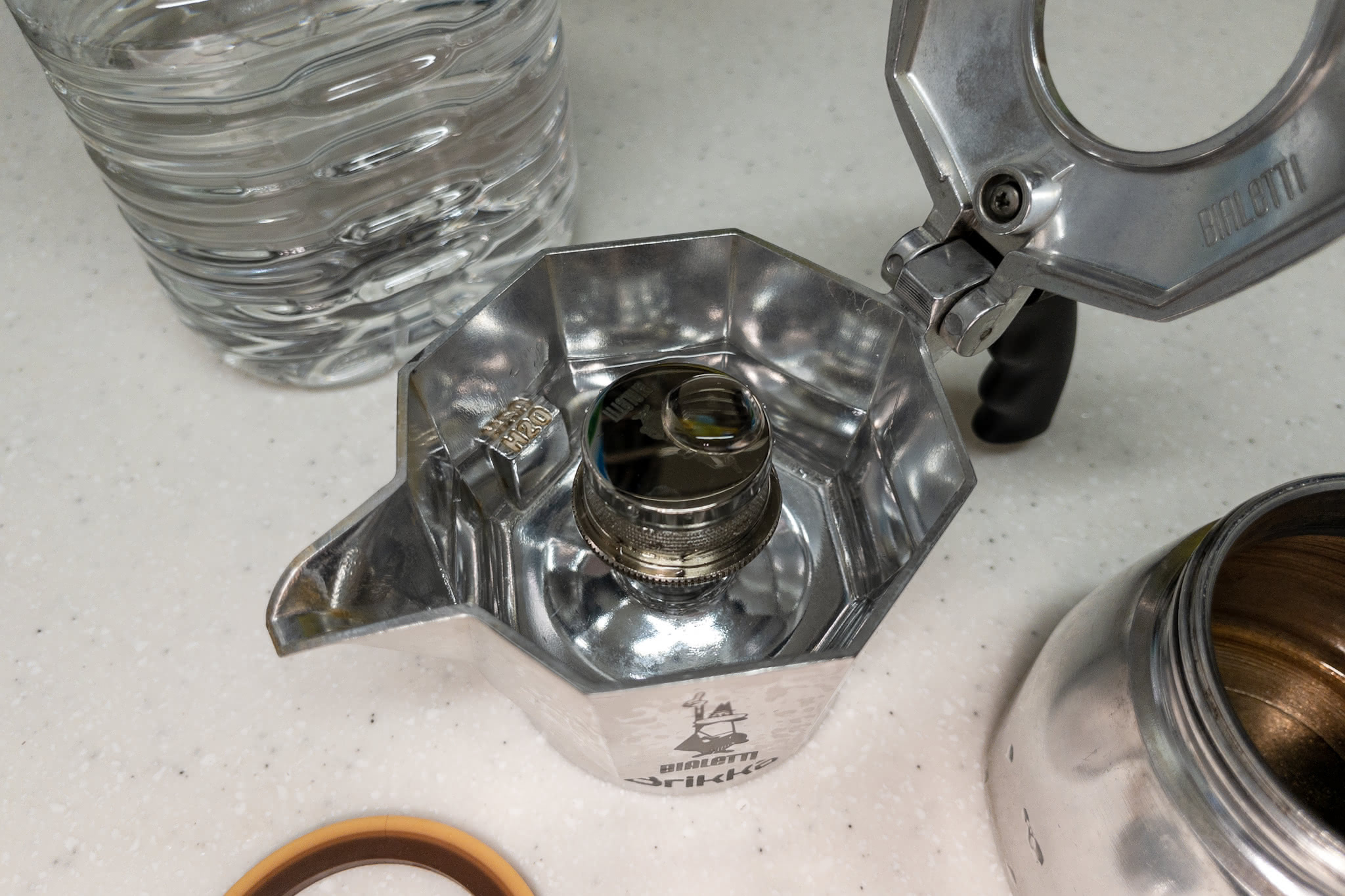 エスプレッソマシン モカエキスプレス マキネッタ ビアレッティ ブリッカ Bialetti Brikka ラテ