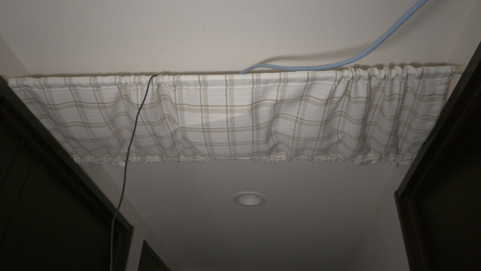 WLX212を布張りで天井設置