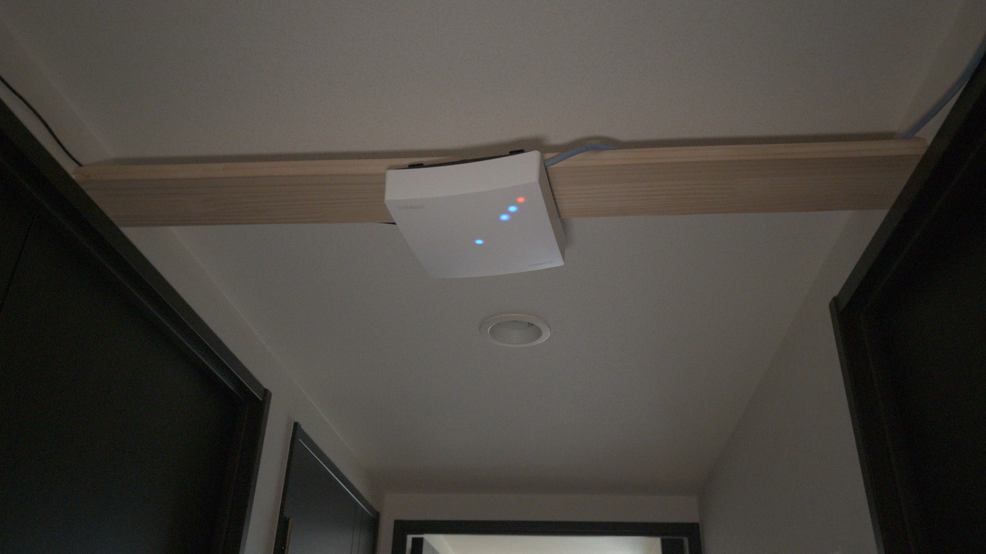 WLX212を天井に設置